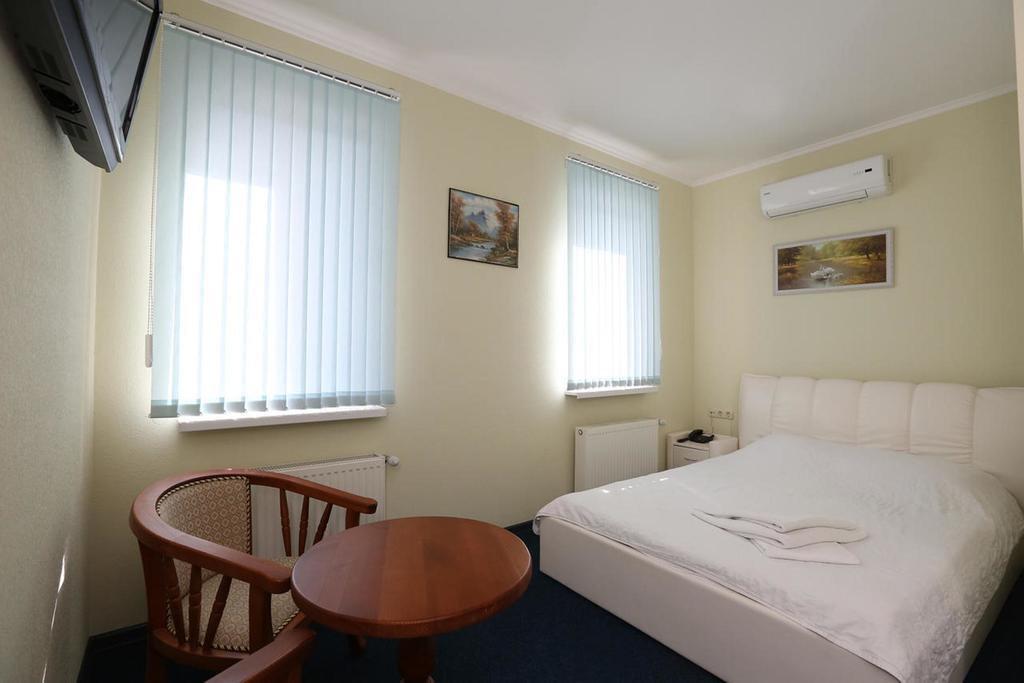 Oasis Hotel Odesa Cameră foto